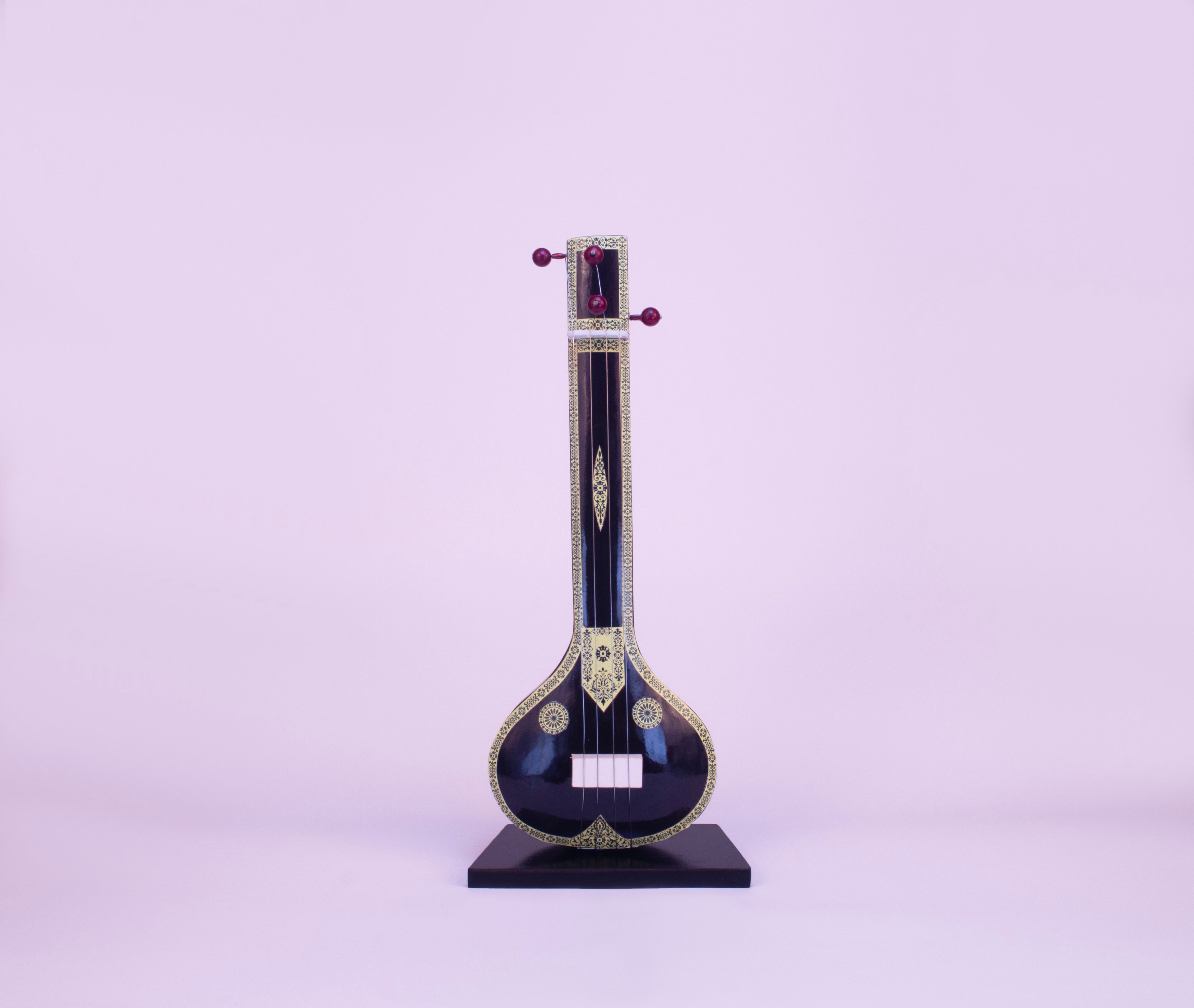 Wooden Tanpura Miniature – Handcrafted Musical Instrument Unique Gift